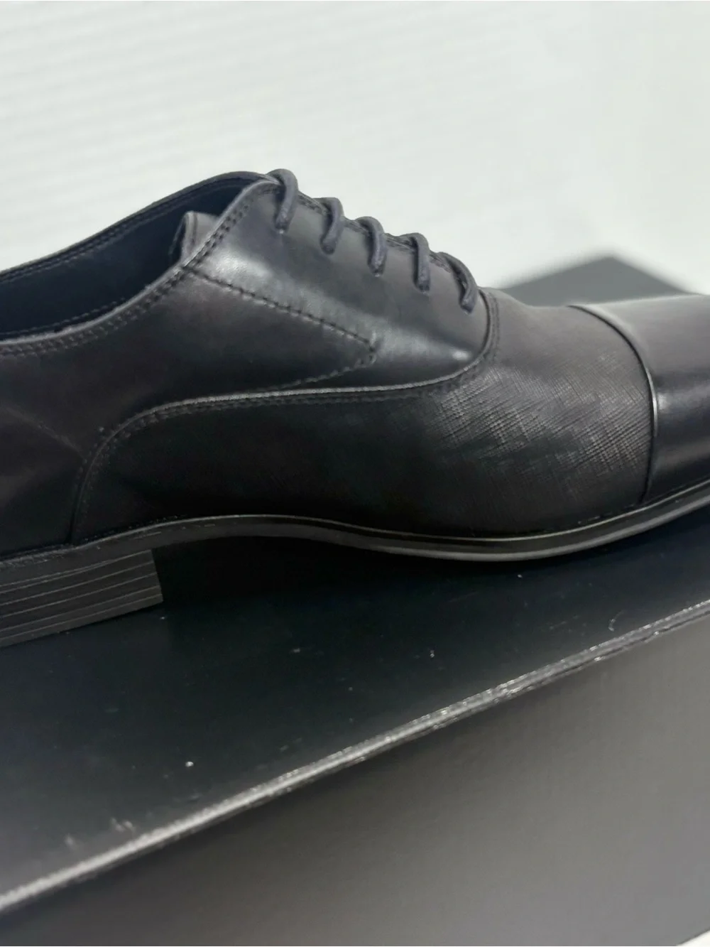 Size 10 Men Calvin Klein Men’s Drew Almond Toe Black Dress Shoes CMDREW NEW